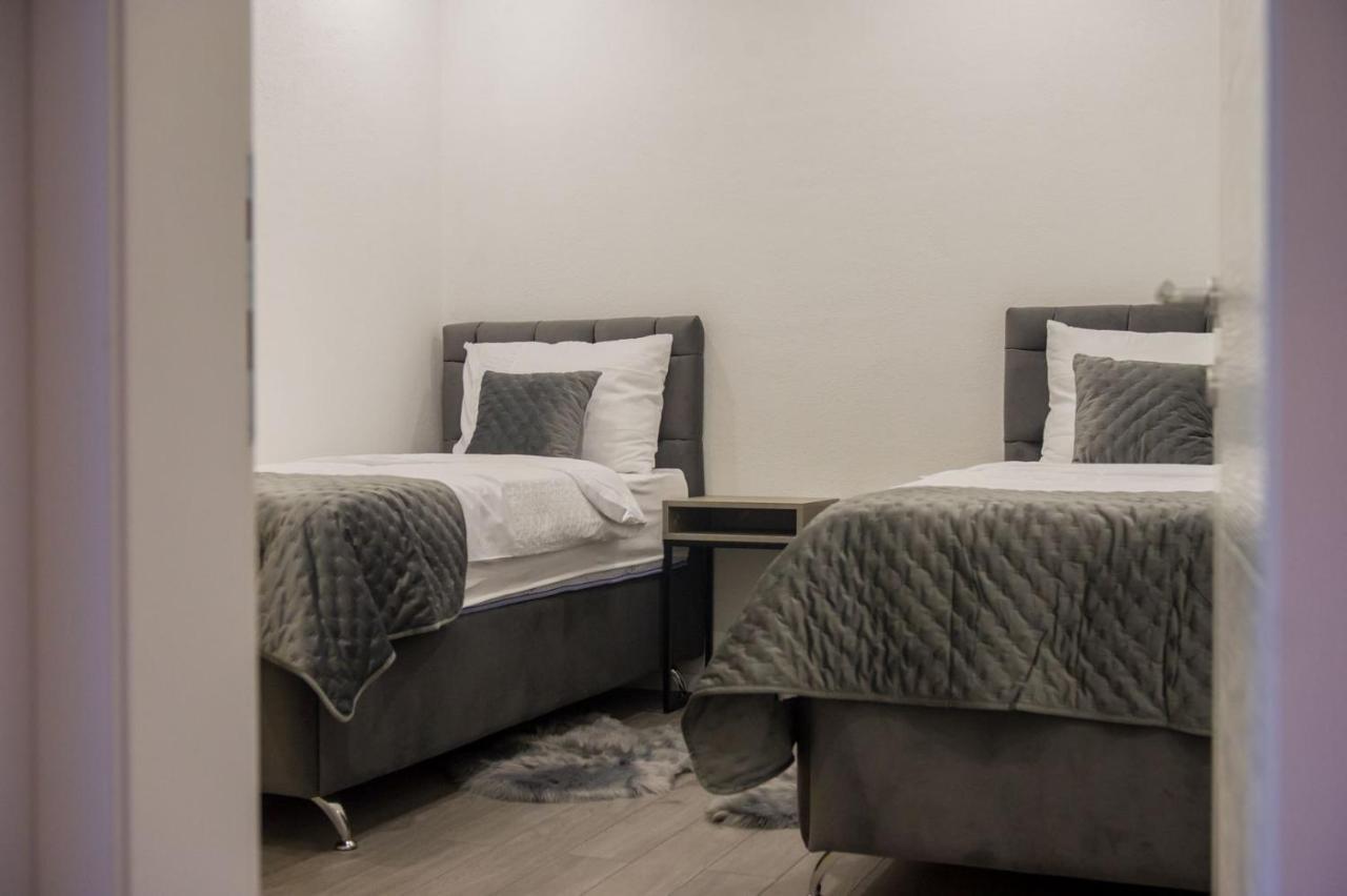 Apartment Lux Elba Kaštela Екстериор снимка