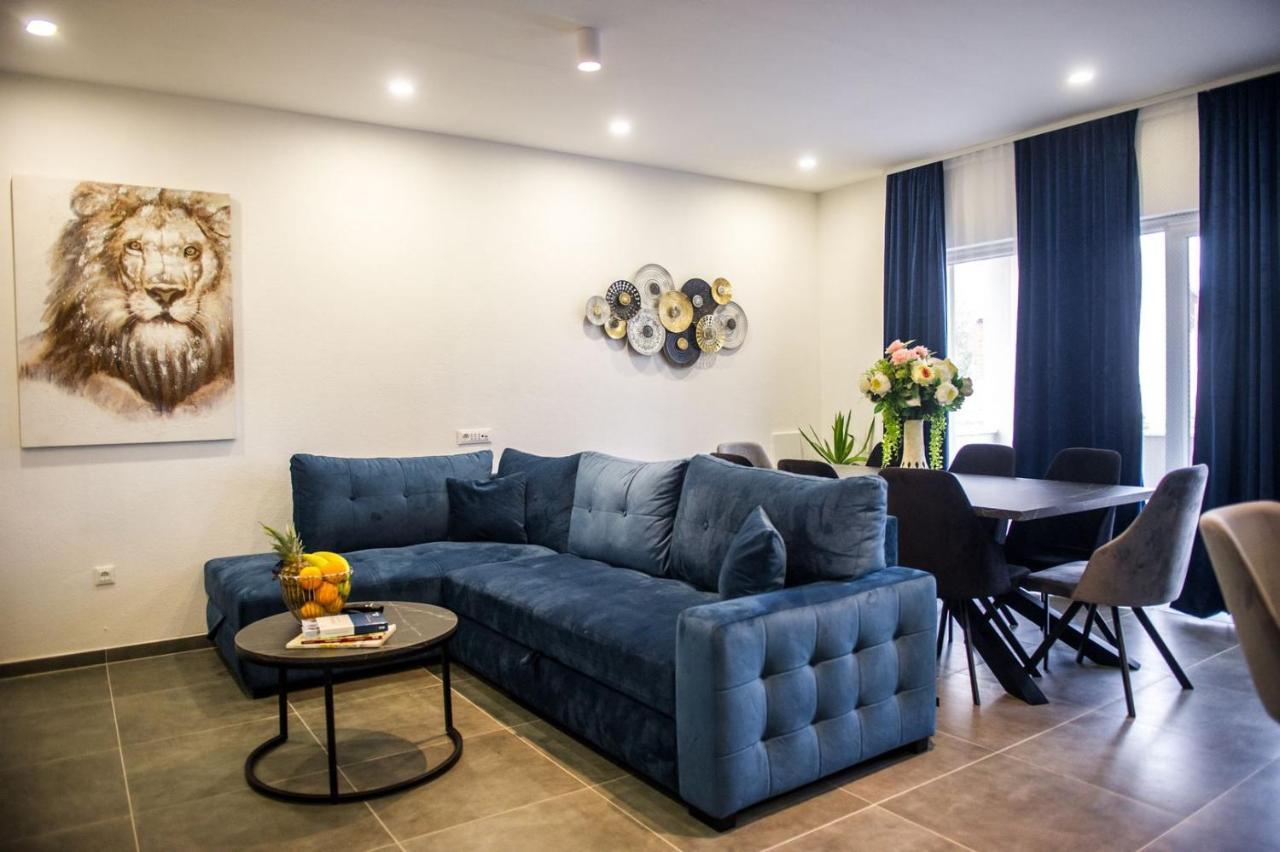 Apartment Lux Elba Kaštela Екстериор снимка