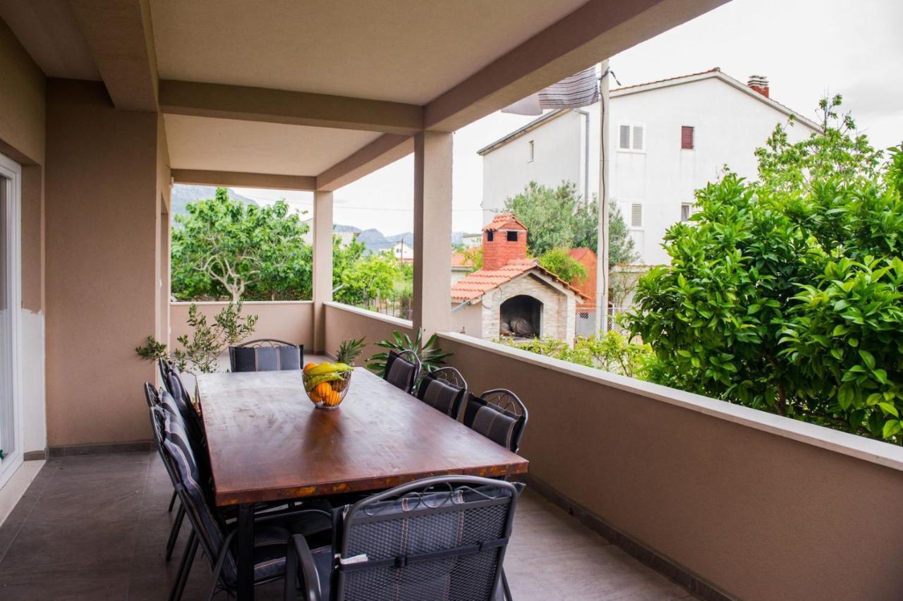 Apartment Lux Elba Kaštela Екстериор снимка