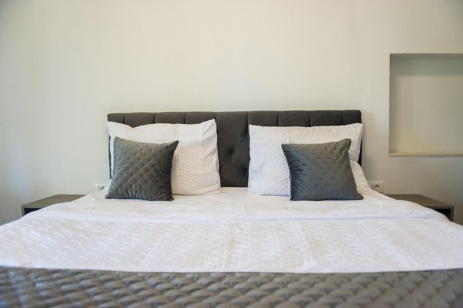 Apartment Lux Elba Kaštela Екстериор снимка
