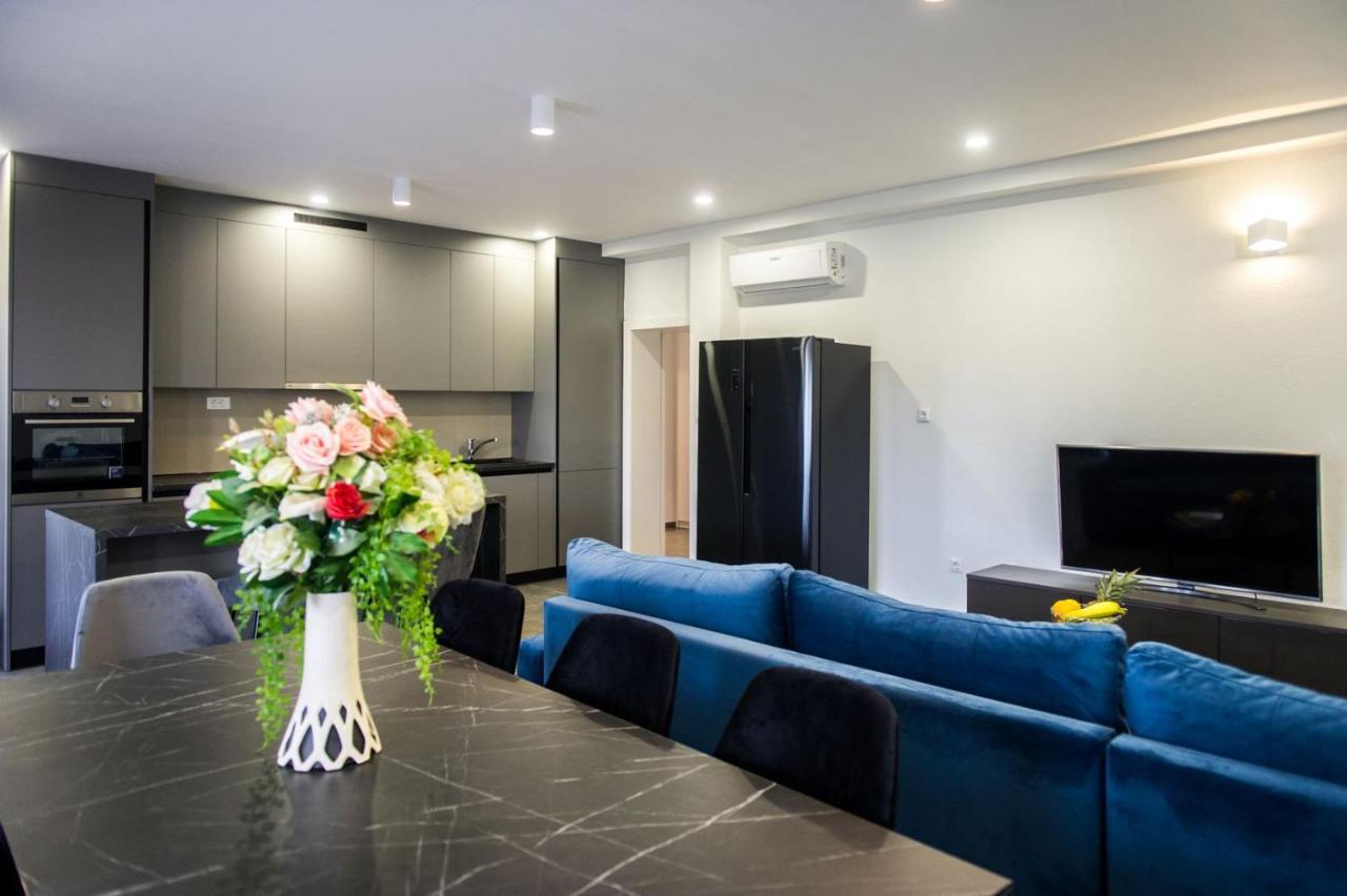 Apartment Lux Elba Kaštela Екстериор снимка