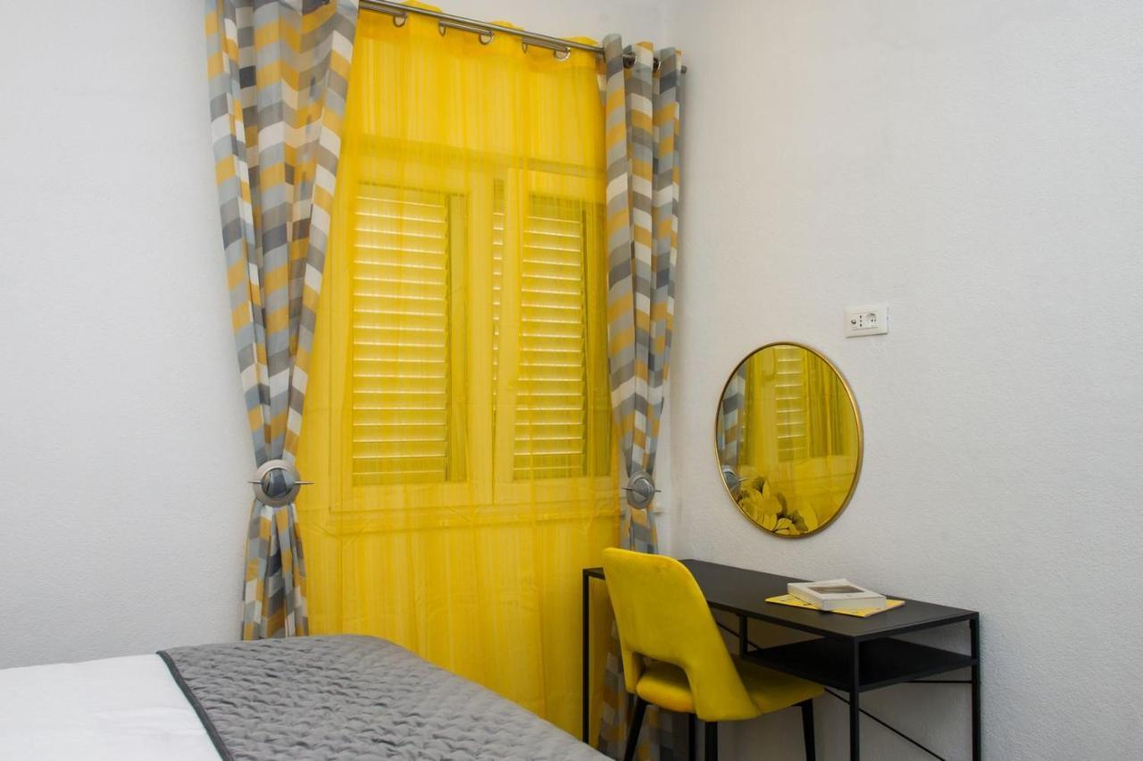 Apartment Lux Elba Kaštela Екстериор снимка